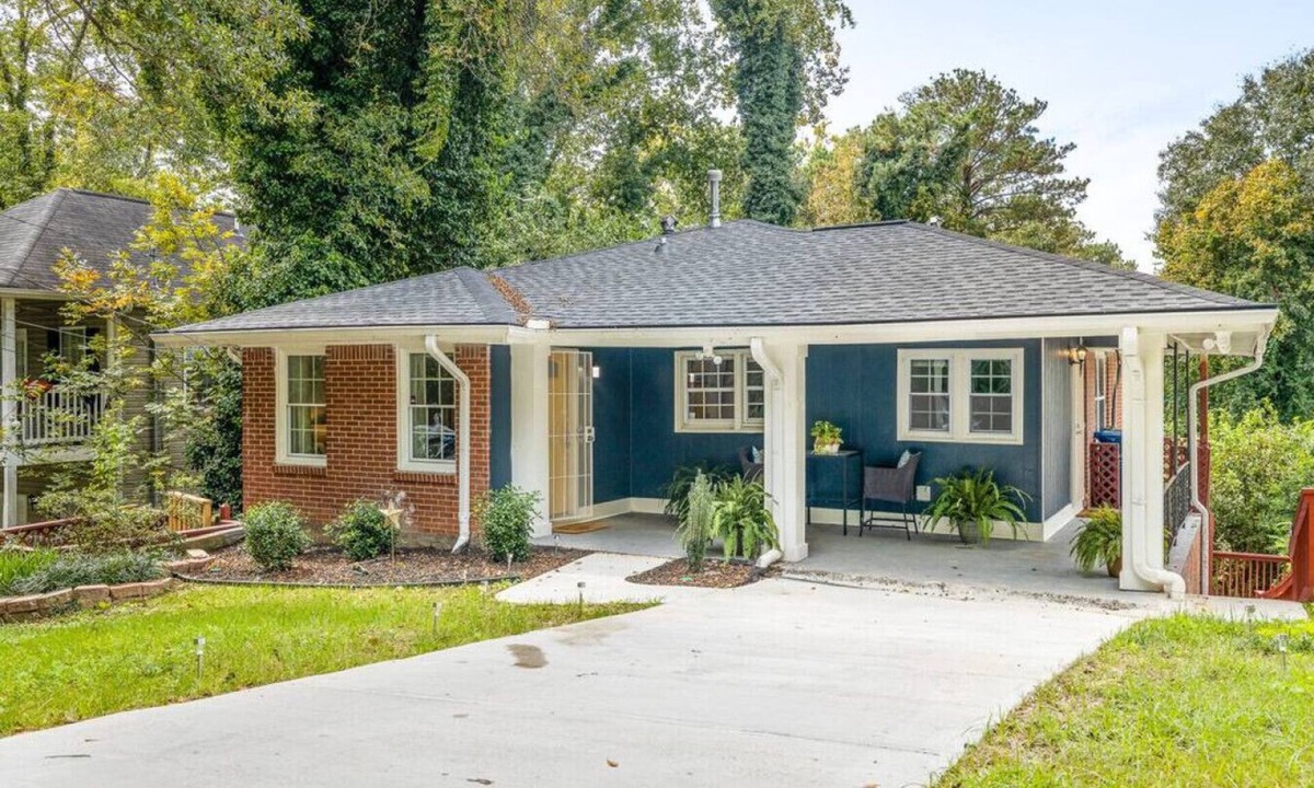 Atlanta House | Modern and Stylish Bungalow 8 Min from Mercedes-Benz