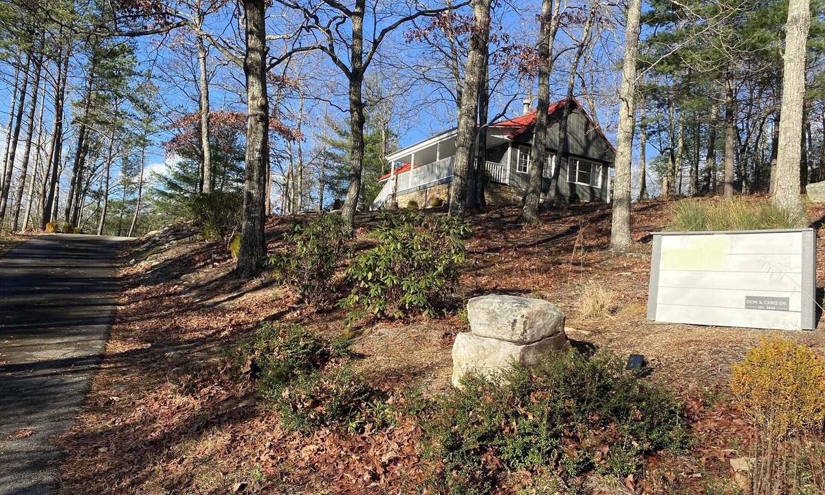 Frank Cabin | Nature enthusiasts dream! Mountain views, sunsets and all the quiet you want