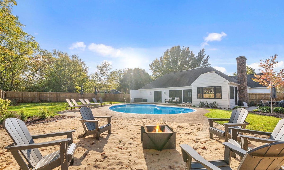 Douglas House | NEW Luxury 7BR Estate: Private Pool, Walk to Douglas & Saugatuck