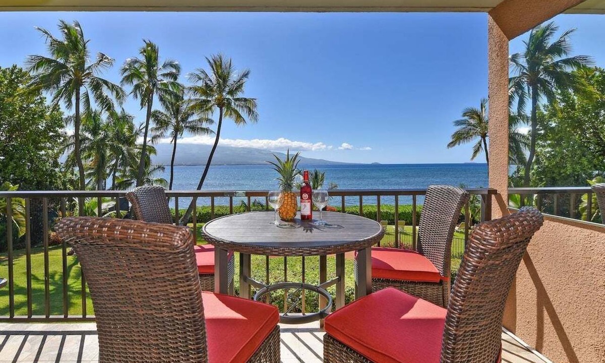 Maalaea Condo | OceanFront 1BD Amazing Ocean Views - Maalaea Banyans 203