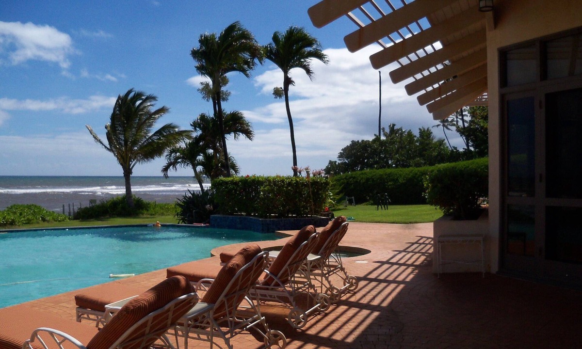 Kekaha House | One of a kind private Luxury beachfront Estate with oceanfront pool & jacuzz