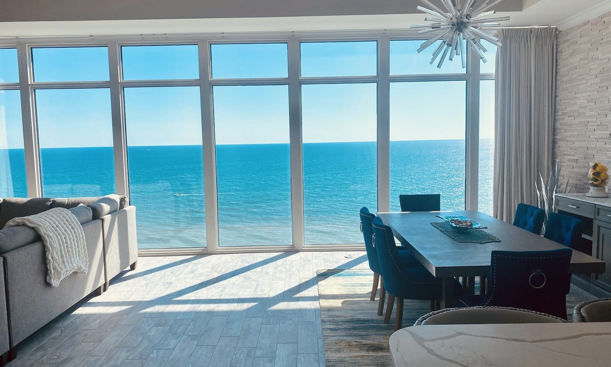 Thomas Drive Condo | OPEN May 30-6! AND July 6-11th! Penthouse, unbeatable views ALL 5 ⭐️ reviews