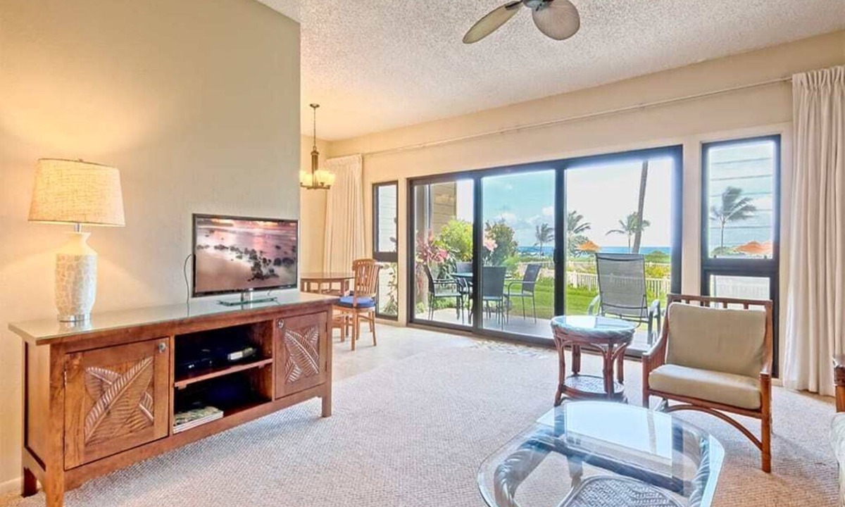 Lihue Condo | Peaceful Paradise! Spacious Condo, Full Kitchen, Wifi, Flat Screens-Kaha Lani 108