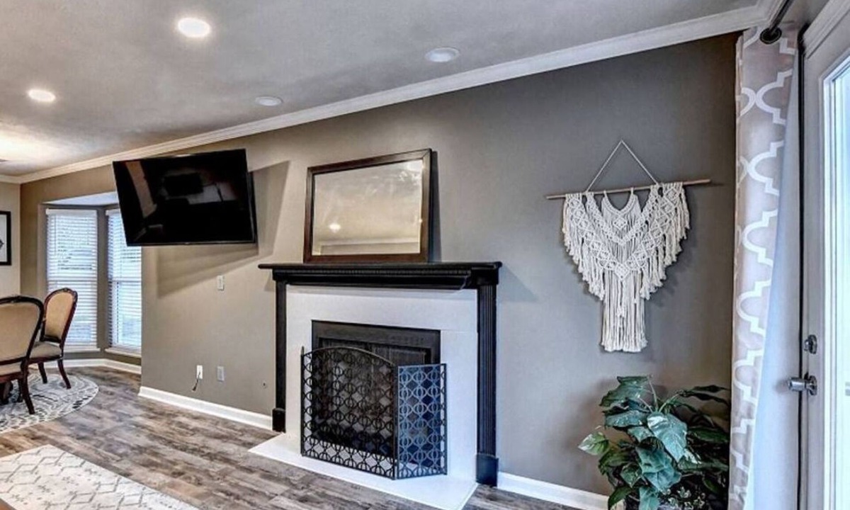Alpharetta House | "Peachtree Haven", Single story duplex. Dine in downtown Alpharetta/shop Avalon