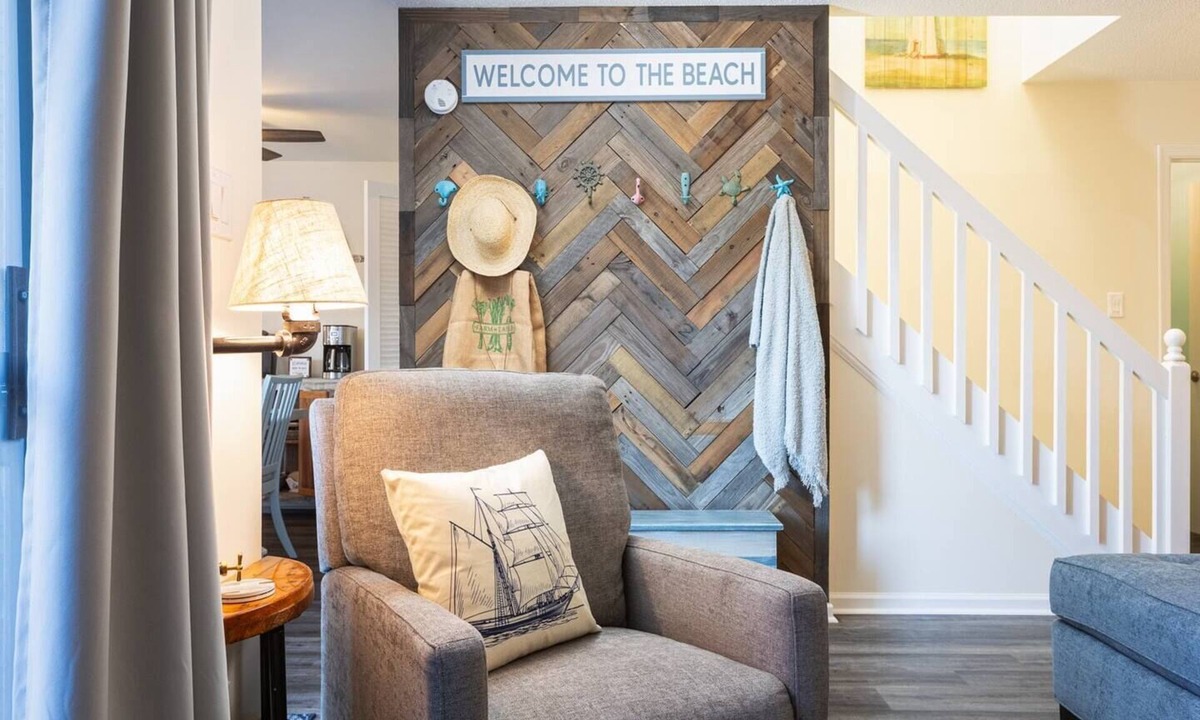 Sea Scape Condo | Pelican's Nook/King Bed/Community Pool-Tennis-PB