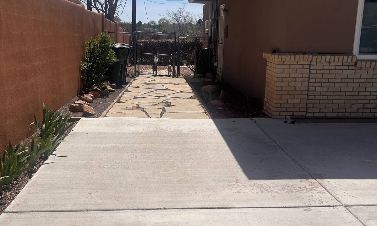 Southside Apartment | Perfect 1-bedroom apartment in enjoyable Santa Fe location