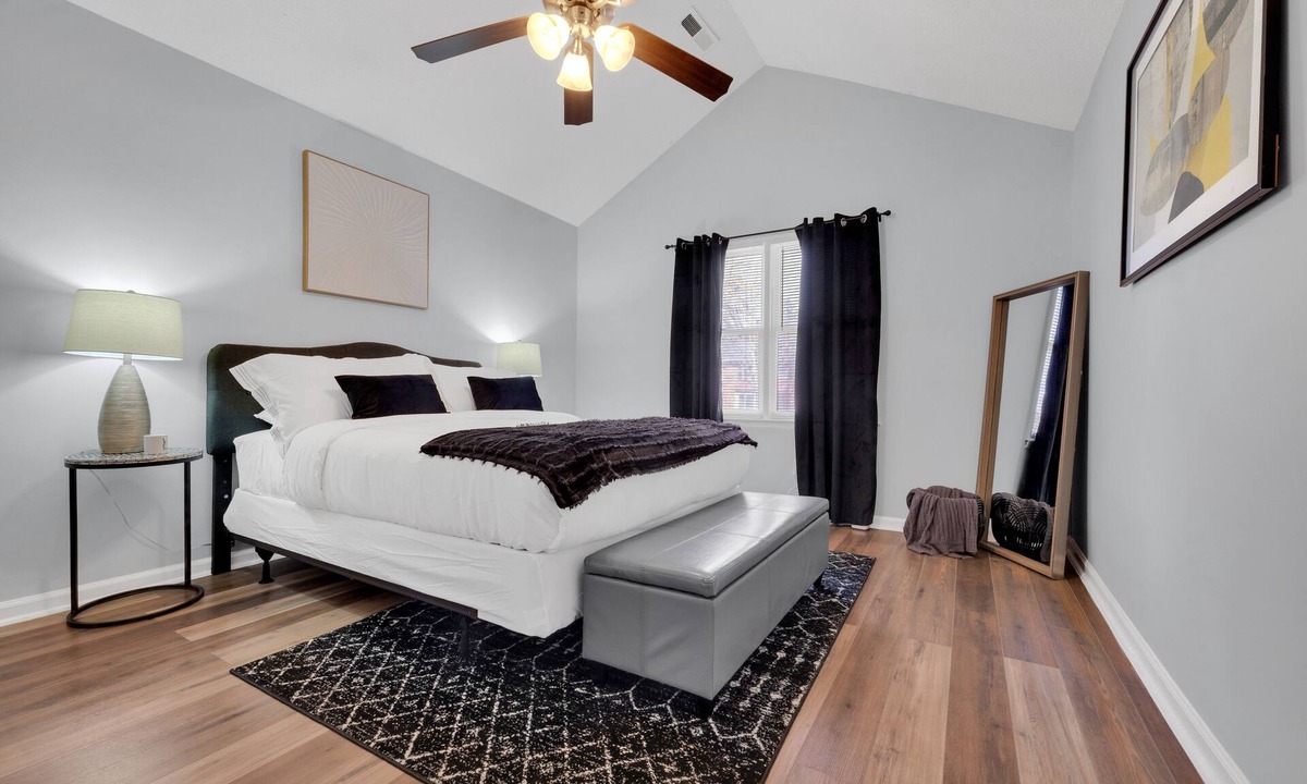Riverdale House | Plush Two Bedroom Retreat. A Home Away From Home!