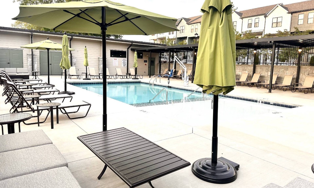 Chosewood Park House | Pool/5 Miles to the World Cup/EV Charger/Free Garage Parking/Outside Space/Pet Friendly