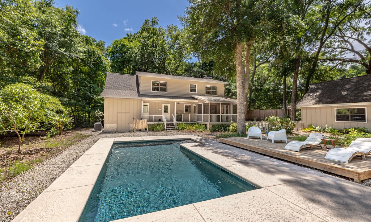 Saint Simons Island House | Privacy! 4 bed/2 bath Home with Private Pool