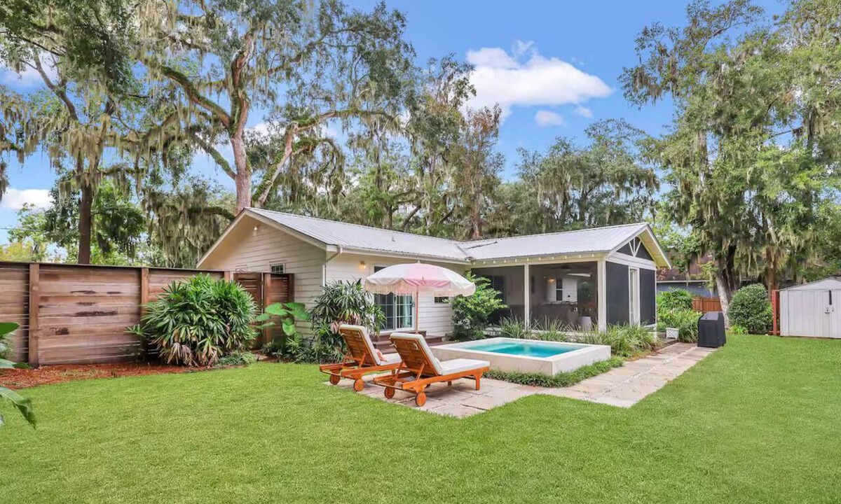 St. Simons Island House | Private Cottage Oasis | Pretty Porch, Splash Pool