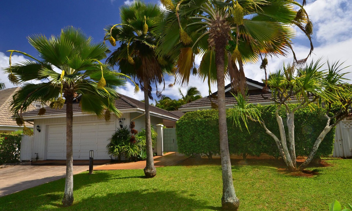 Poipu House | PRIVATE HOME: 5 Min Walk to Beach, Pool & Tennis Courts
