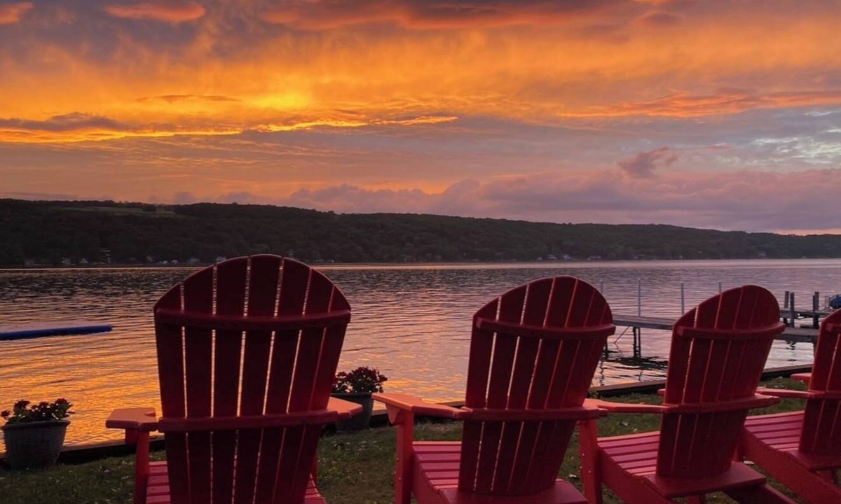 Penn Yan House | Private Keuka Lakefront Classic Near Wineries
