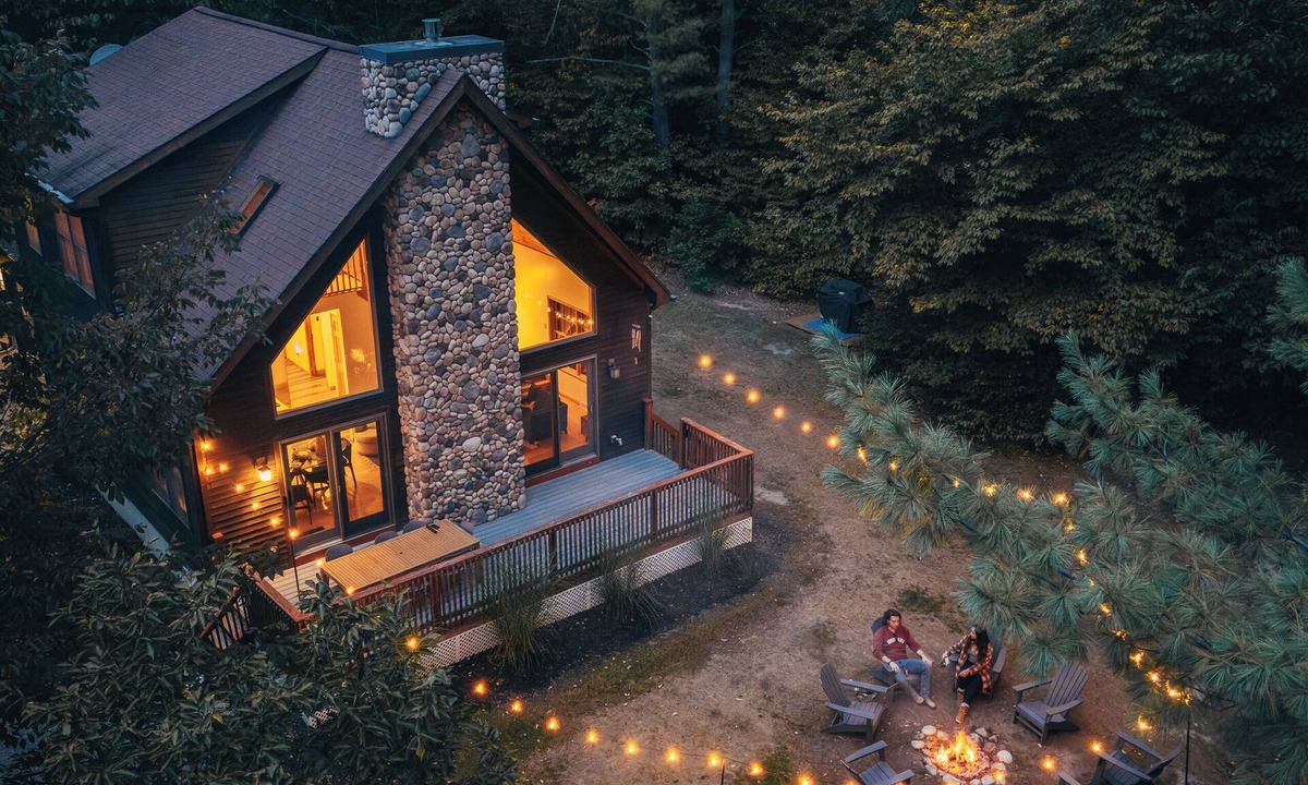 Warrensburg Ski Chalet | Private Modern Riverfront Ski Chalet - Near Gore Mountain and Lake George