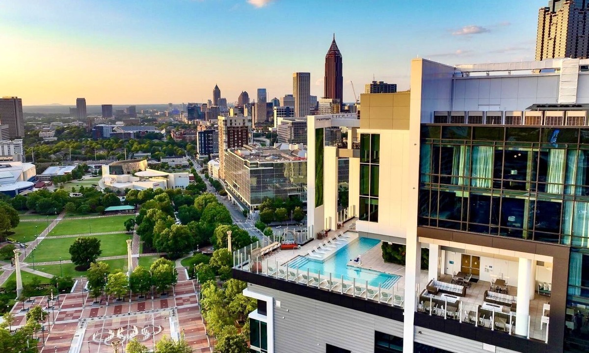 Downtown Atlanta Condo | Rooftop Pool & Bar-HUGE 3BR-DT ATL- Near All!