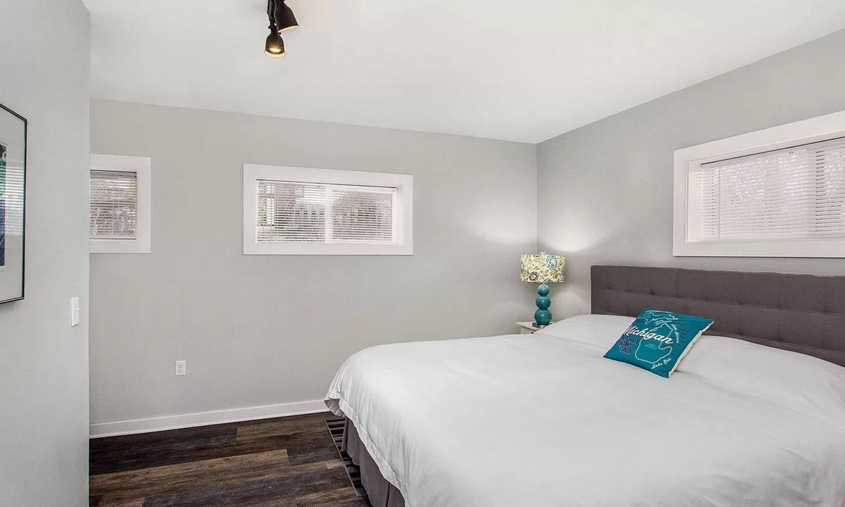 Bluffton Cottage | Sandcastle Muskegon Beach Cottage