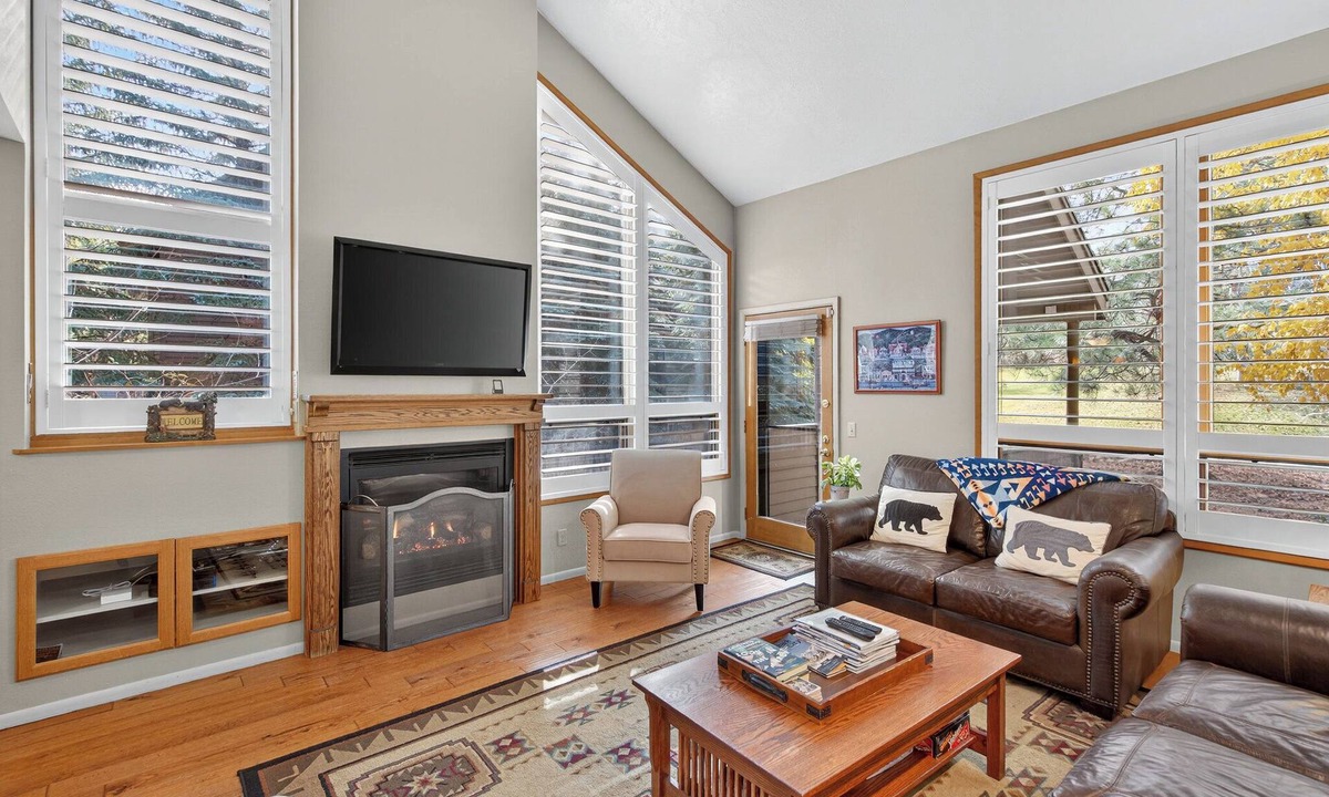 Park City House | Ski the Canyons Village! Majestic Mountain Views! Free door-to-ski shuttle!