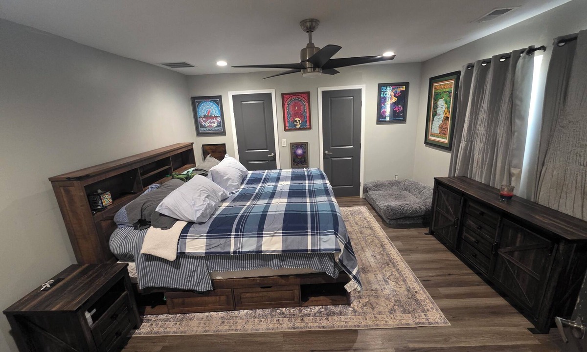 Mountain Brooke House | Spacious 4-bedroom 2.5 bathroom house in fabulous Decatur with large yard