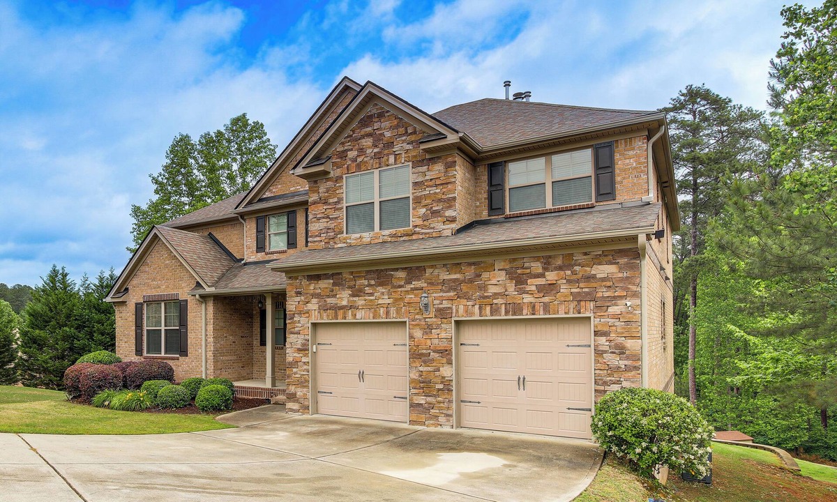 Lawrenceville House | Spacious Group Hub! Walk to Tribble Mill Park