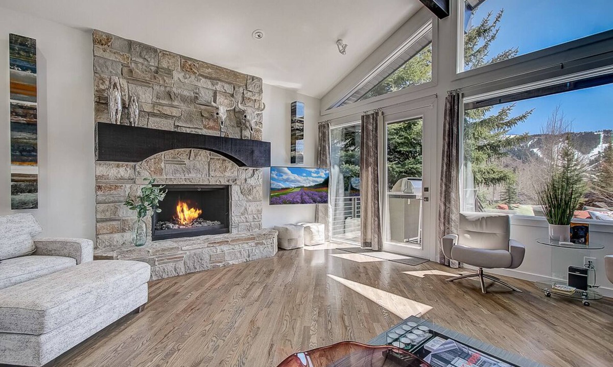 Deer Valley House | Spacious patio at secluded home in peaceful Deer Valley with private hot tub, BBQ grill