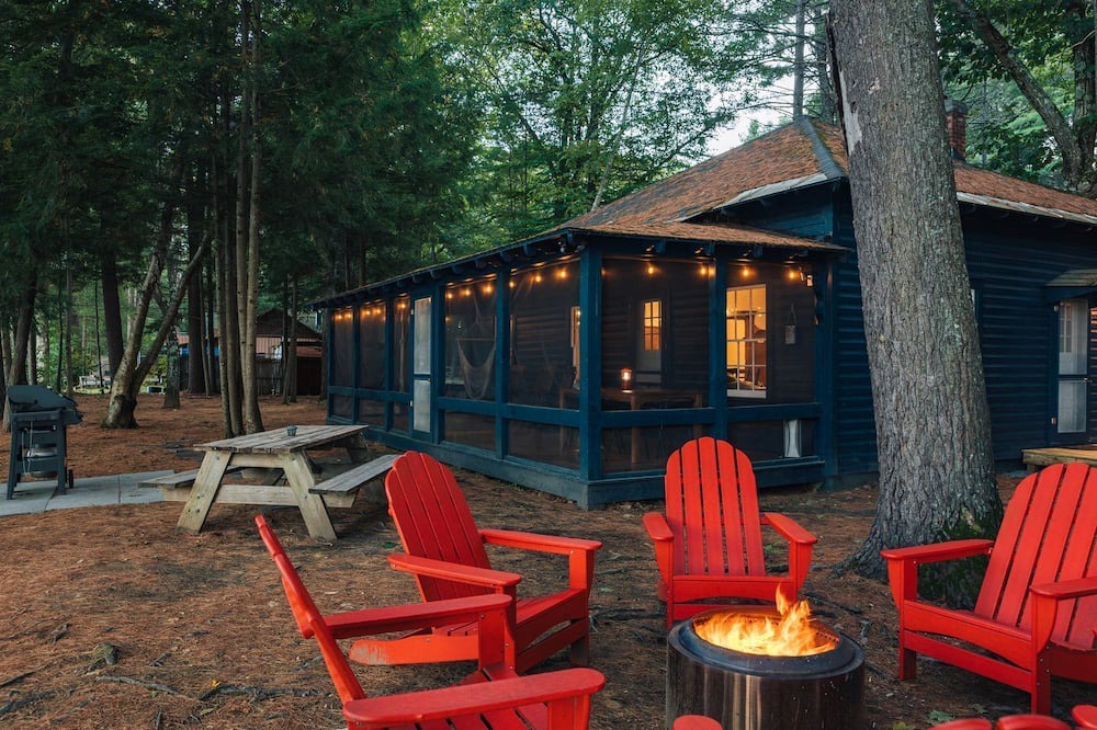 Corinth Cabin | Spacious Waterfront Cabin with Private Dock Near Lake George & Saratoga Springs, Corinth, NY
