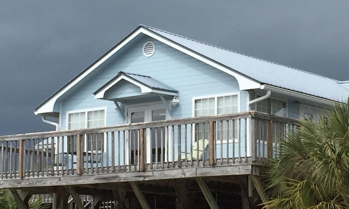 Perry Hotel | Spring Warrior Fish Camp Lodge, Located on the Gulf of Mexico.
