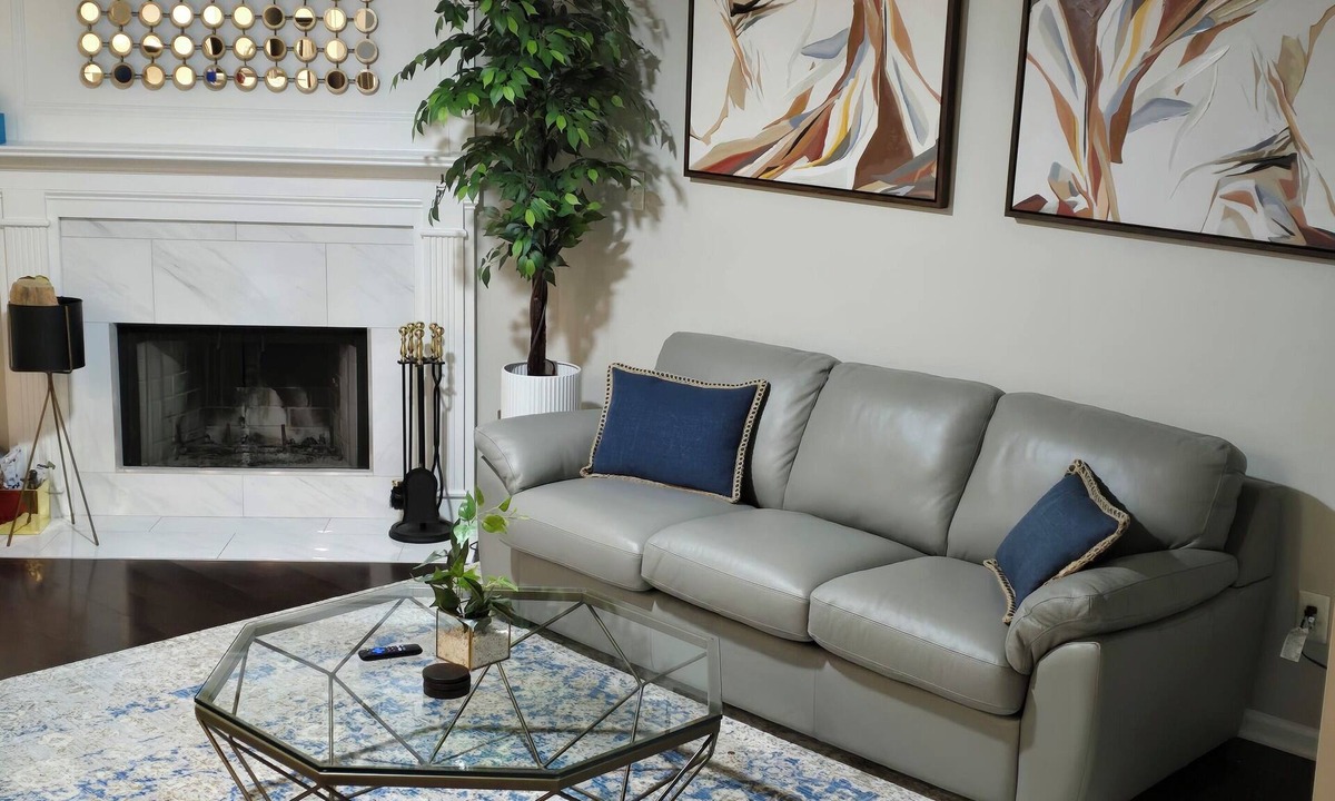 Sugar Hill House | Super Clean Comfortable Townhome -Sleeps 6-Home Away From Home!