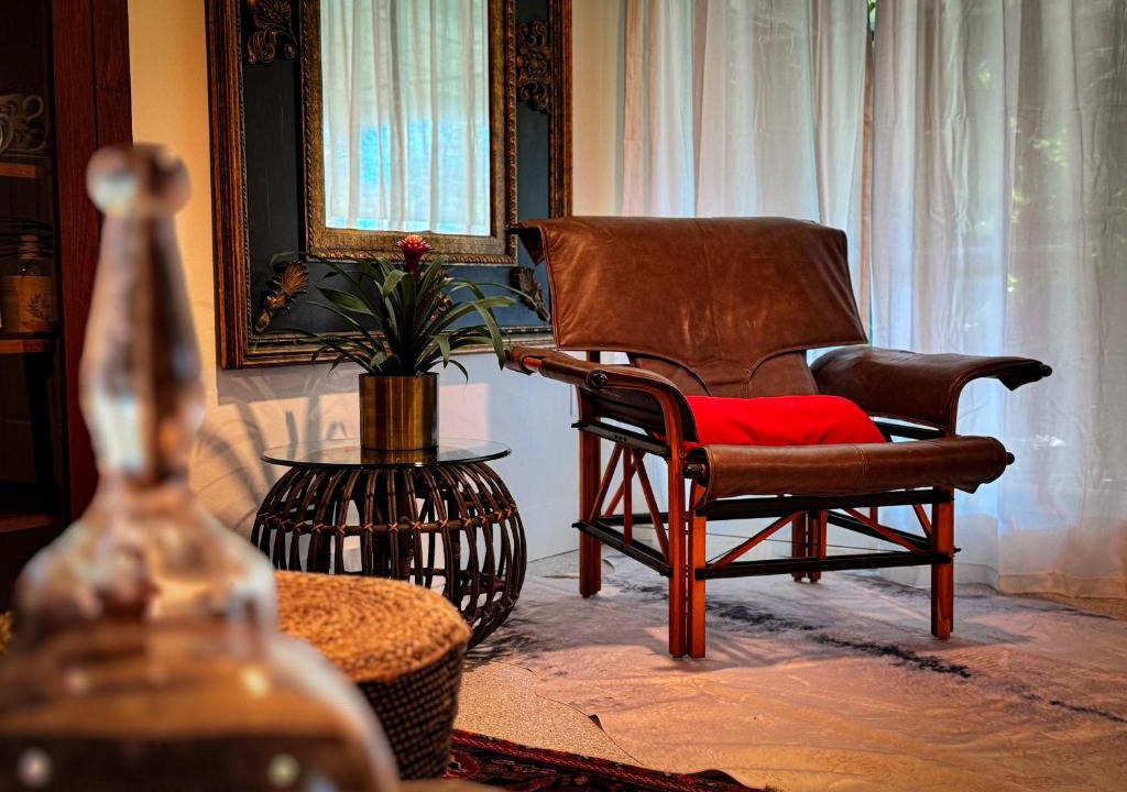 High Springs Apartment | The Lilly- Enchanting Downtown Studio