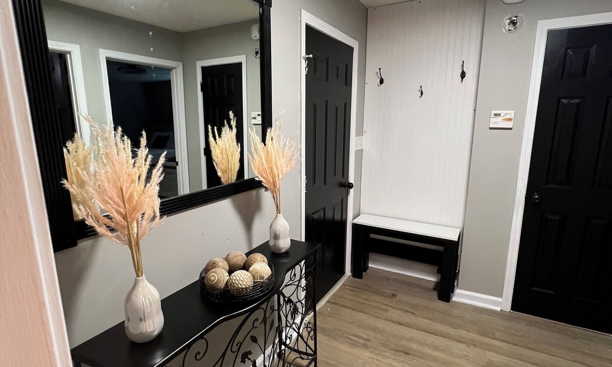 Covington Apartment | The Porch House - Elevated Comfort with Southern Sophistication