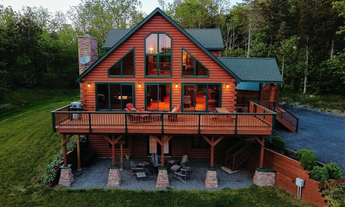 Catskill Ski Chalet | The Red Tara Sanctuary