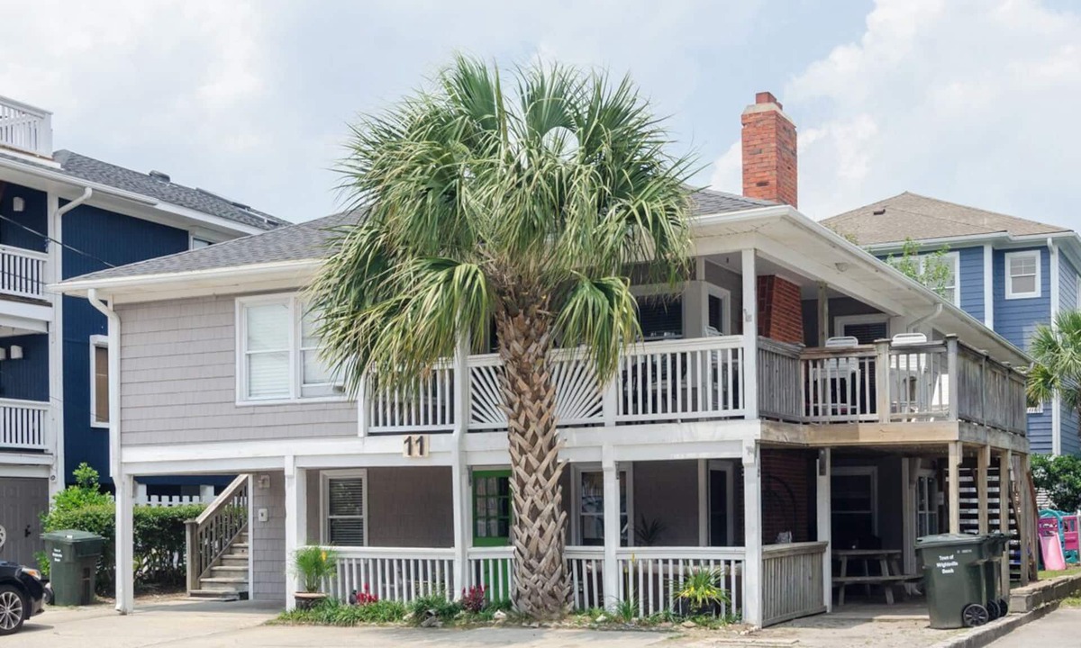 Wrightsville Beach House | Upper level duplex in heart of Wrightsville Beach!