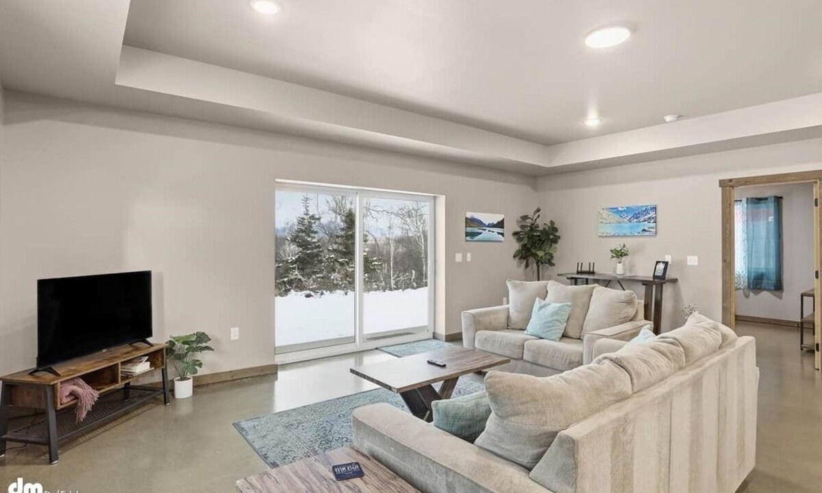 Gateway House | Upper Mesa Villa #9, Glacier Suites - Upper Mesa Villa #11