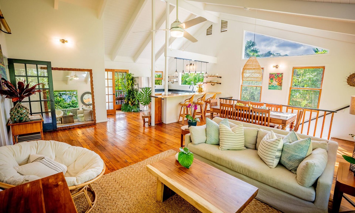 Hanalei House | Walk to Hanalei Bay&Town. Waterfalls&Mountain Views. A/C, FREE Surf,Sup,Bike.etc