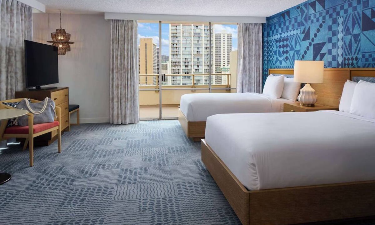 Waikiki Hotel | Walking Distance To The Beach! Waikiki View, Pets Allowed!