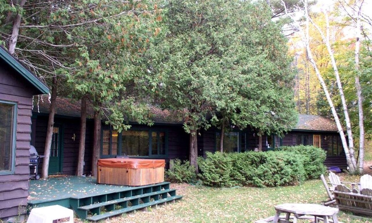 Wilmington Cabin | Waterfront Lodge Ideal for Water Activities in Wilmington, NY