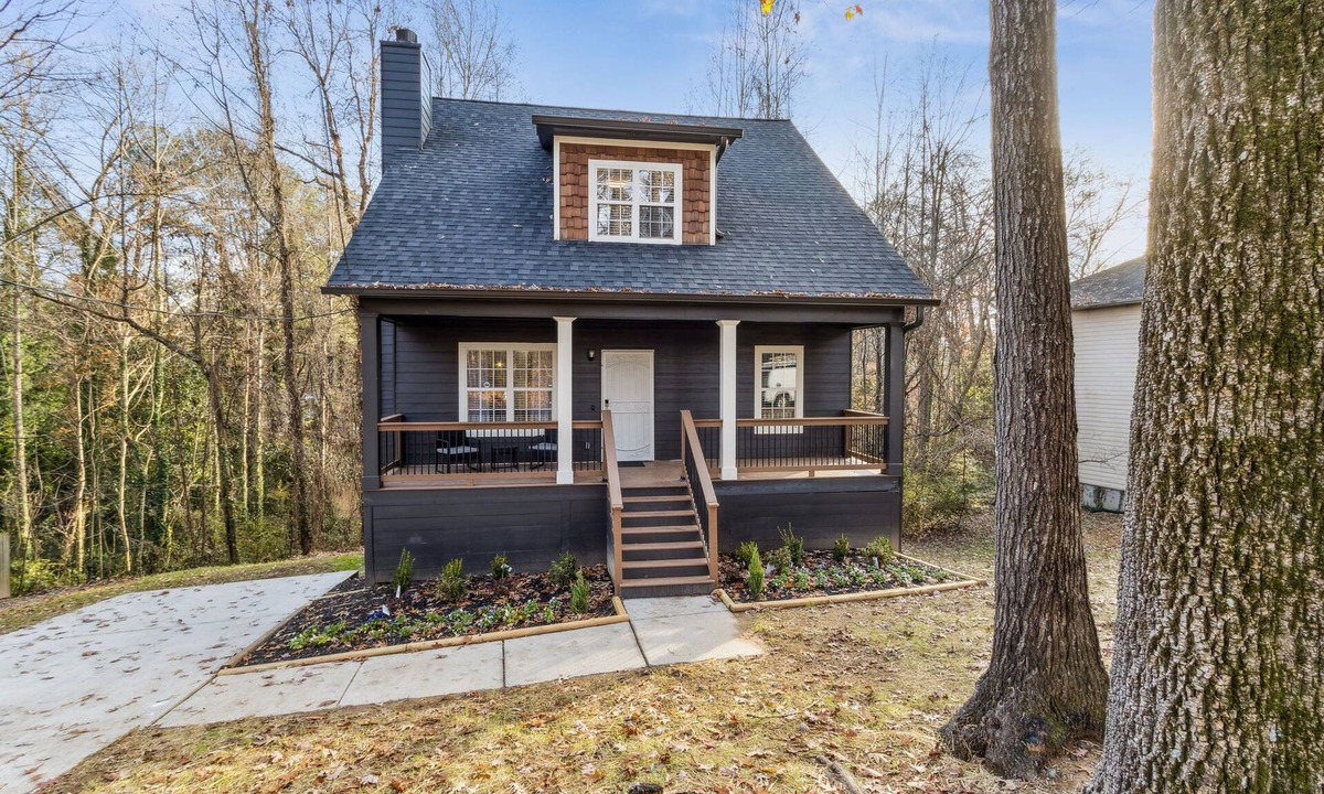 Collier Heights House | World Cup Home Private 3 Bedroom/2.5 Bath Free Private Parking Near Stadium