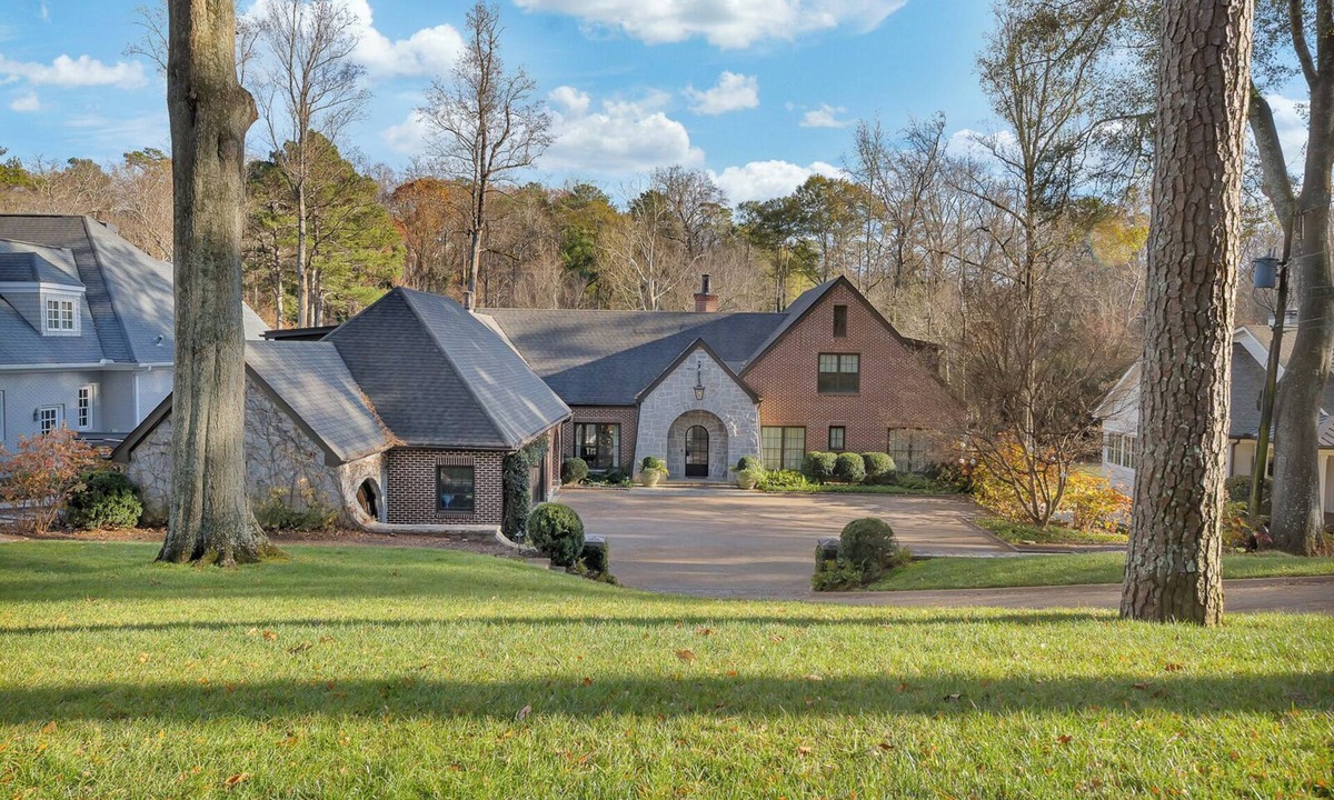 Chastain Park House | World Cup Luxury Estate | Theater | Nature Reserve