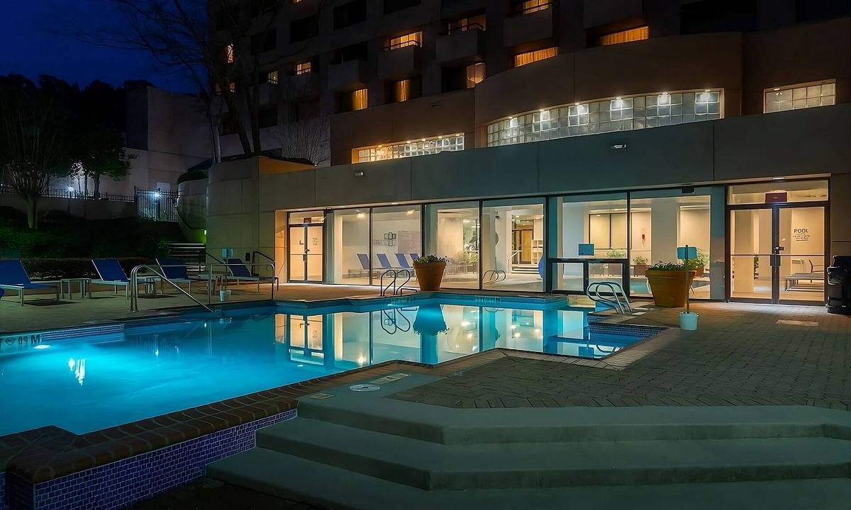 Gwinnett Place House | Your Relaxing Getaway Awaits! Awesome unit for your stay. Near Sweet Water Park
