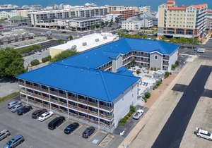 1BR 1BA North Ocean City condo is close to popular restaurants, the movie theater, and family activities