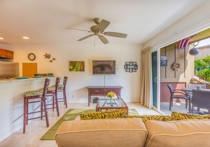 2 Bedroom Kapaa Condo with Pool and AC 115