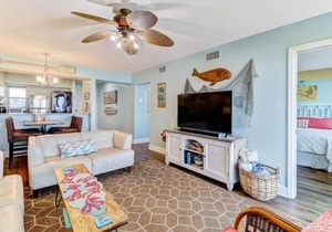 Beach Style Condo includes Smart Speaker and Beach Access