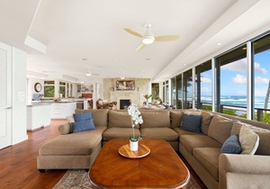 Beachfront Luxury Dream House with A/C & Gym!