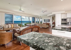 Hawaii Life Rentals presents Beachfront Luxury Dream House with A/C & Gym!