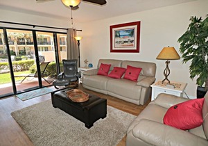 Updated, Classy Ground Floor Condo-Sea Place 12119