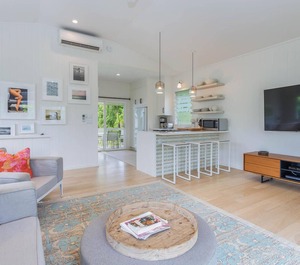 Hawaii Life Rentals Presents Beachfront Hanalei Bay 