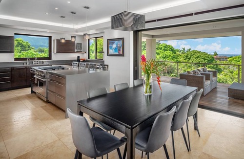 Princeville House | 372 m² House ∙ 4 bedrooms ∙ 8 guests