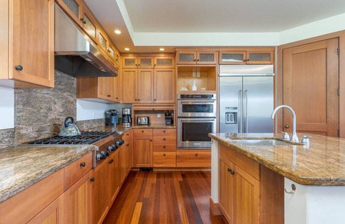 Princeville House | 377 m² House ∙ 7 bedrooms ∙ 14 guests