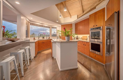 Princeville House | 4-Bedroom Home overlooking Hanalei Bay & Bali Hai