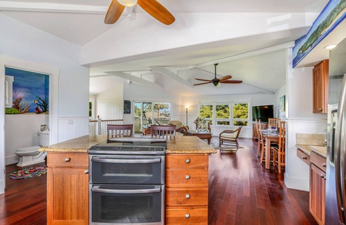 Princeville House | AIR CONDITIONED HOME FEATURED ON TV - CLOSELY LOCATED TO BEAUTIFUL N SHORE BEACH