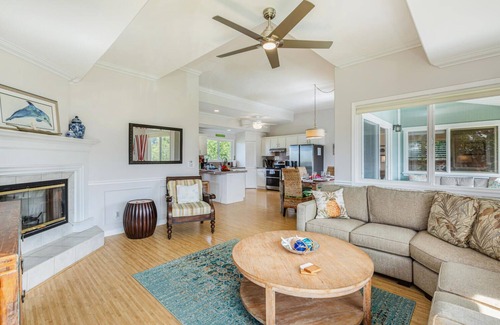 Princeville House | Amazing Views of Waterfalls, Hanalei Bay & Walk to Beach & Queens Bath