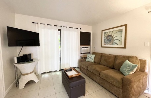 Nawiliwili Condo | Banyan Harbor #E56, Walk to Beach, Wifi, AC, Pool, Parking, Laundry